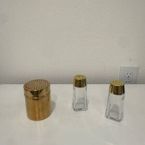 Refillable Gold & Clear Spice Shakers